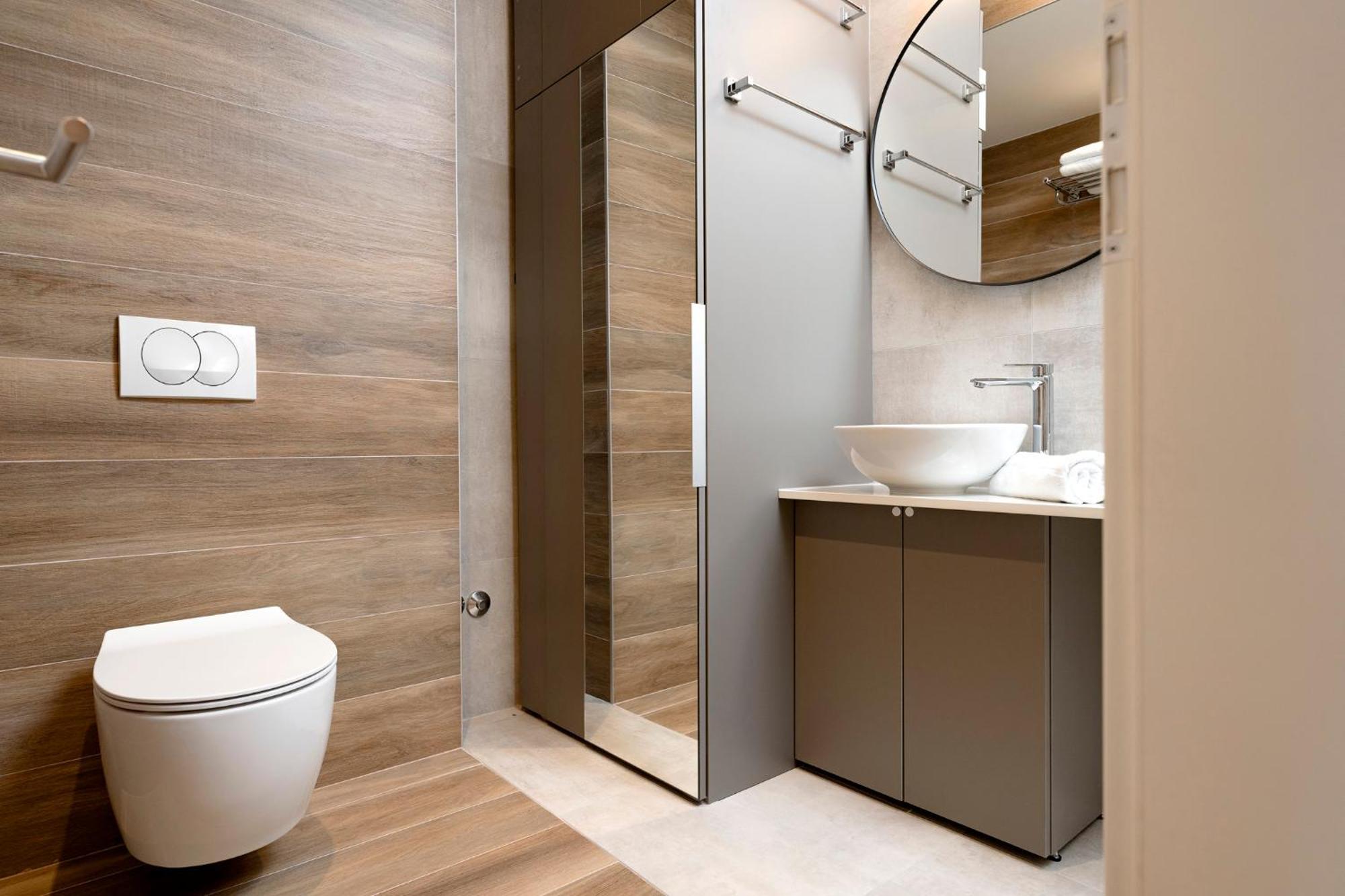 Modern, 2 Bedroom Apartment